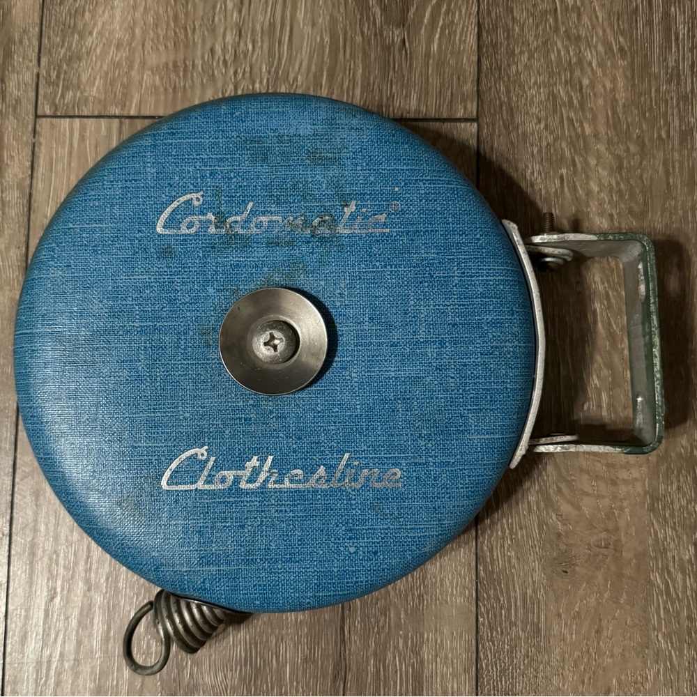 Vintage Cordomatic Clothesline Retractable Camping RV Cord Reel 20 Feet